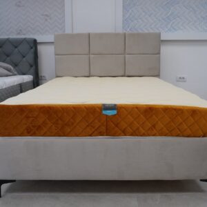 Krevet Angolo u salonu